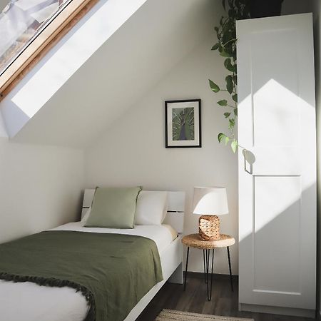 Urban Jungle Apartment - Free Parking ลูบลิยานา ภายนอก รูปภาพ